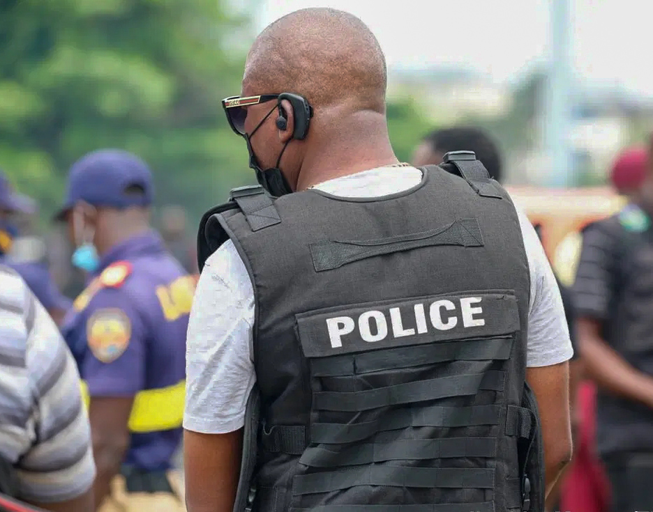 directive prohibiting officers dressed in civilian attire (mufti) from carrying assault rifles